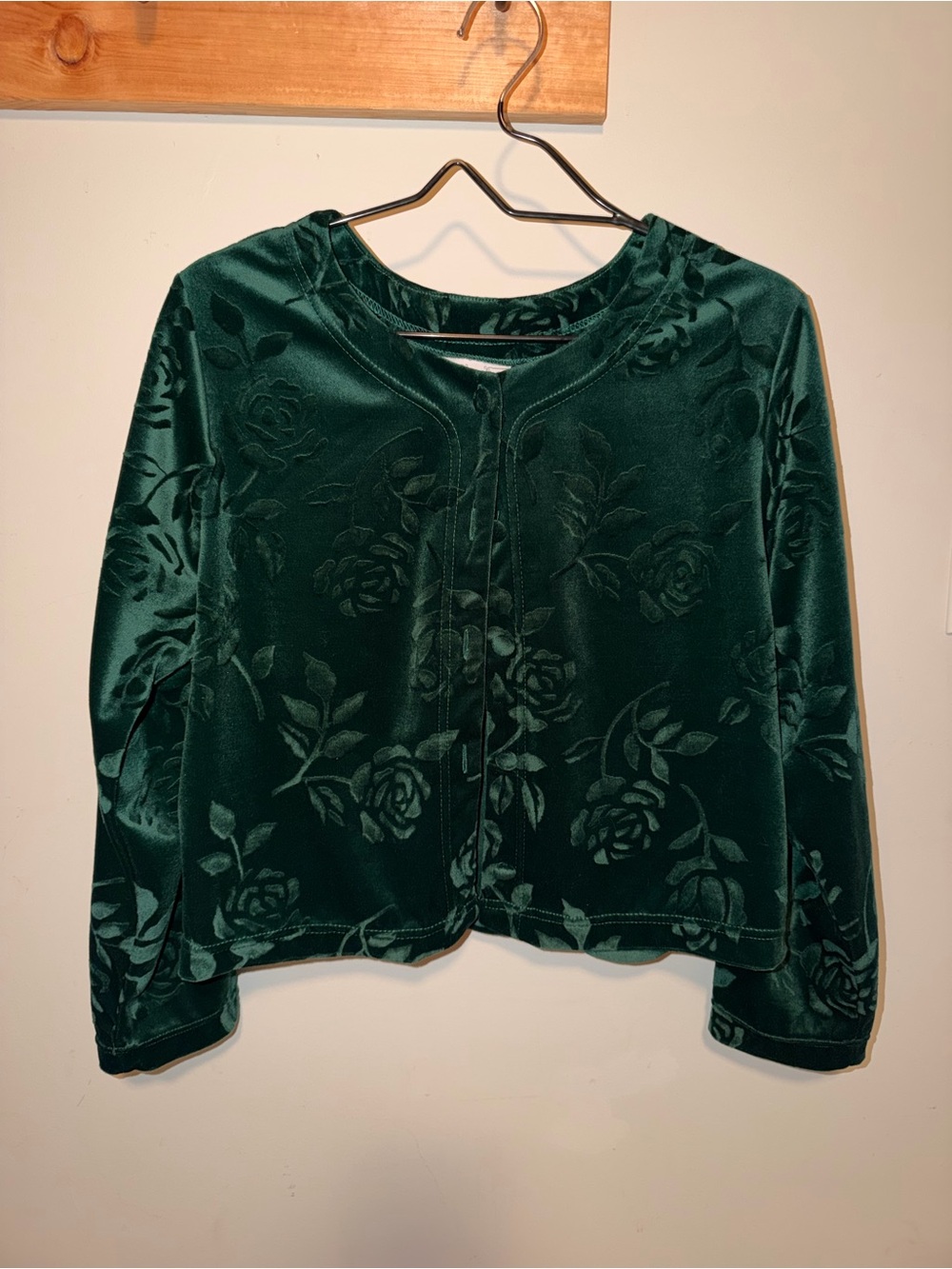 Vintage Womens Emerald Green Floral Velvet Long Sleeve Top